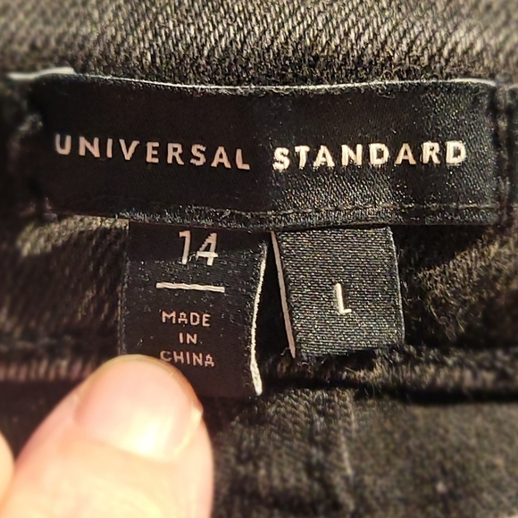 Universal Standard High Rise Black Jeans Size L/14 - Picture 3 of 3